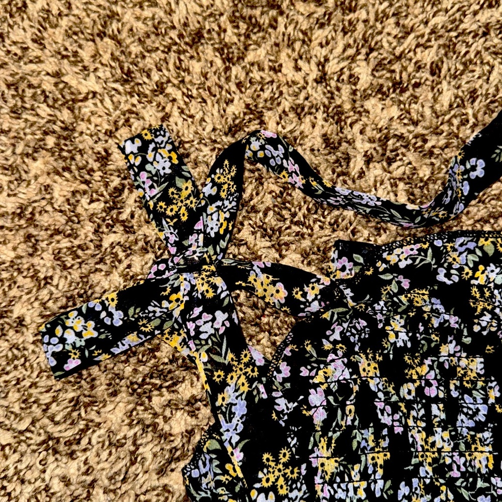 GIRLS SIZE S. POPPIES & ROSES DRESS. - Picture 2 of 5